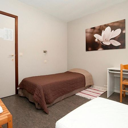ליובן Hotel Mille Colonnes חדר תמונה