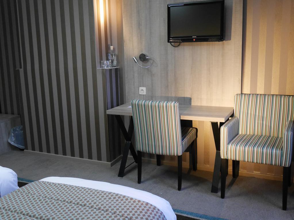 ליובן Hotel Mille Colonnes מראה חיצוני תמונה
