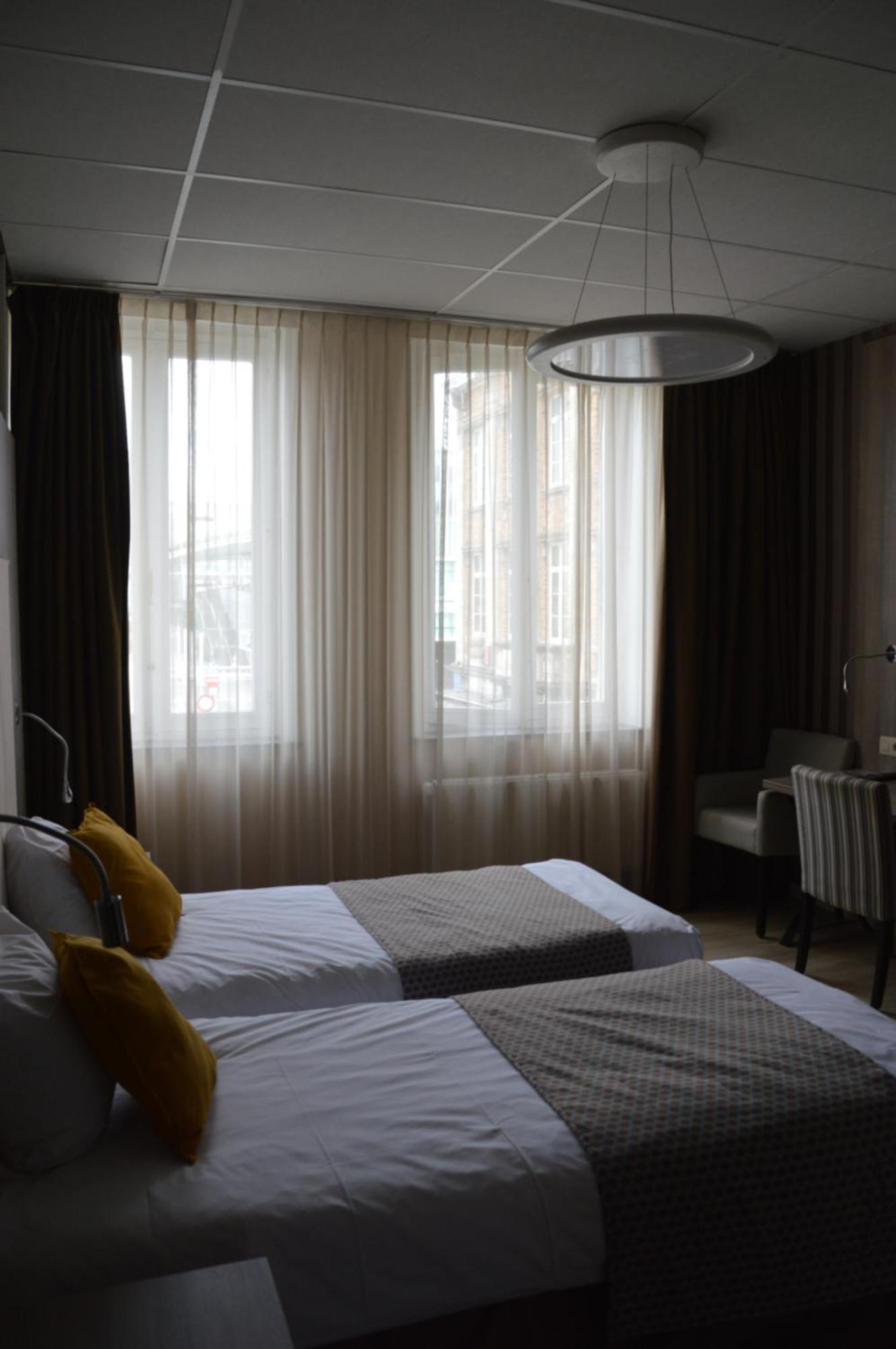 ליובן Hotel Mille Colonnes מראה חיצוני תמונה